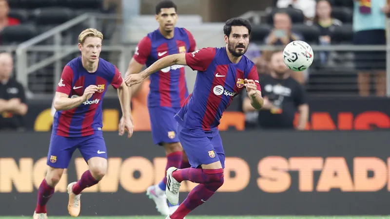 Quyết định gia nhập Barcelona